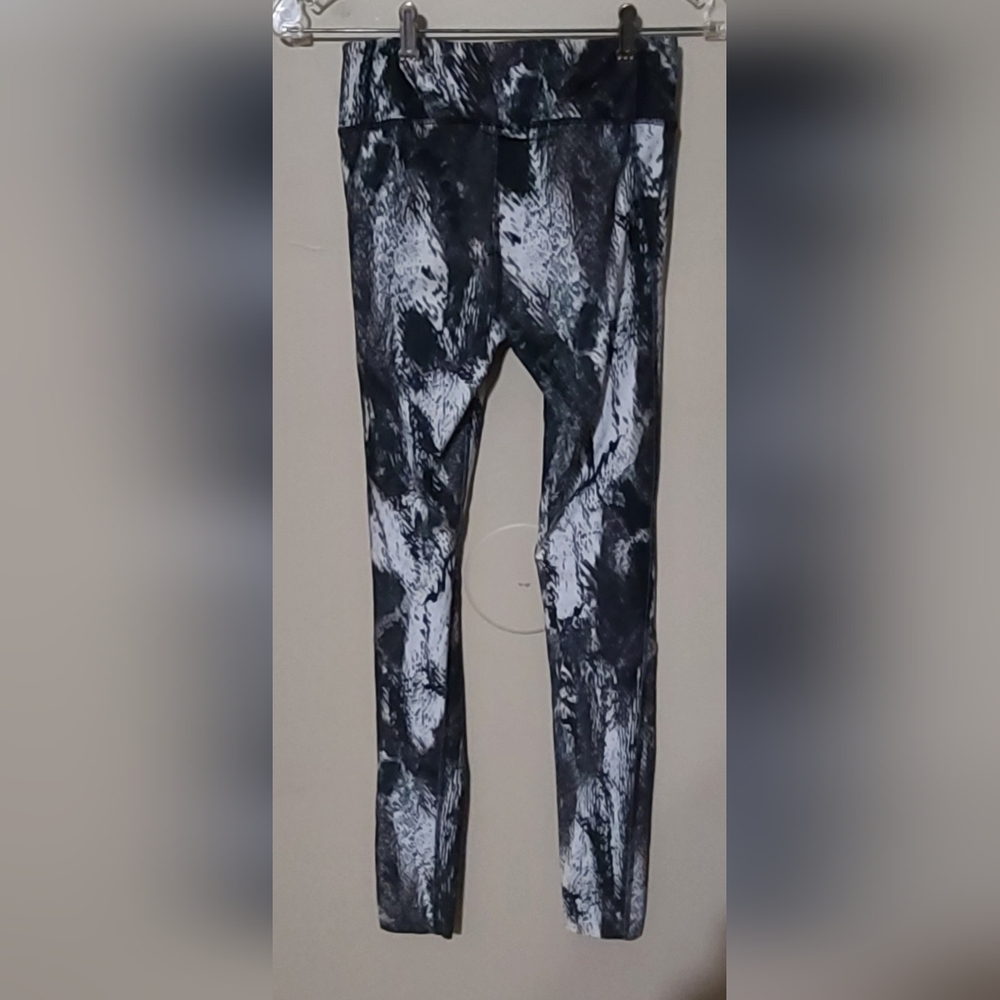 Under Armour Black and Gray Compression Leggings Small - Picture 4 of 5